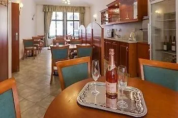 Augustus Et Otto 4* Prague