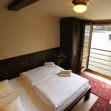 Boat Matylda Bådhotel 4*