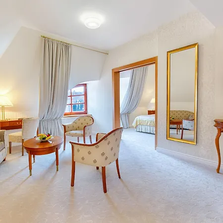 Hoffmeister&spa Prag
