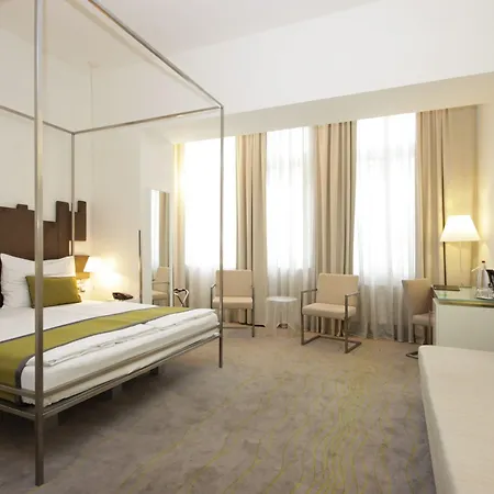 Hotell Pure White