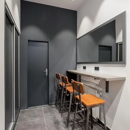 Apartmanhotel Old Town Square By Emblem 5*