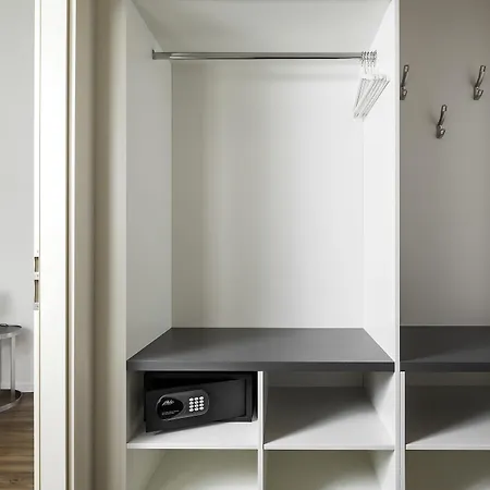 Elizabeth Otel Prag