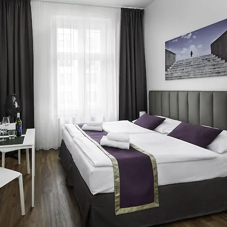 Elizabeth Hotel 4*