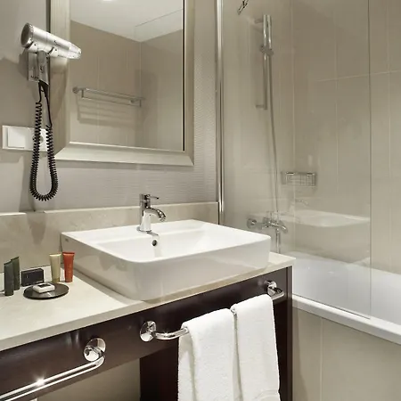 The Fitzgerald Hotel 4*