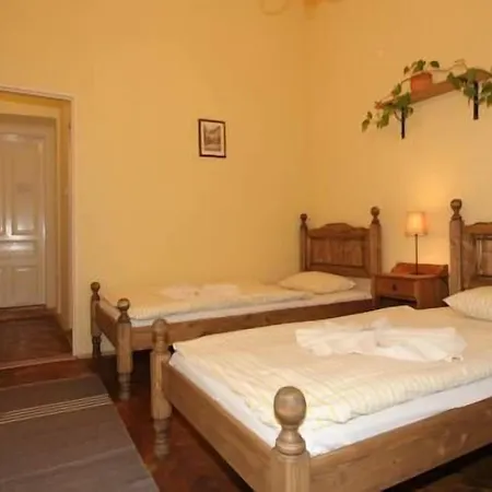 Merlin Hotel