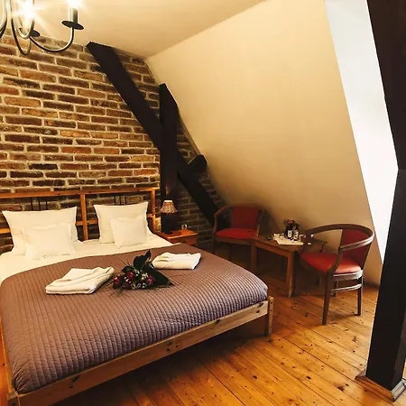 Merlin 3* Prague