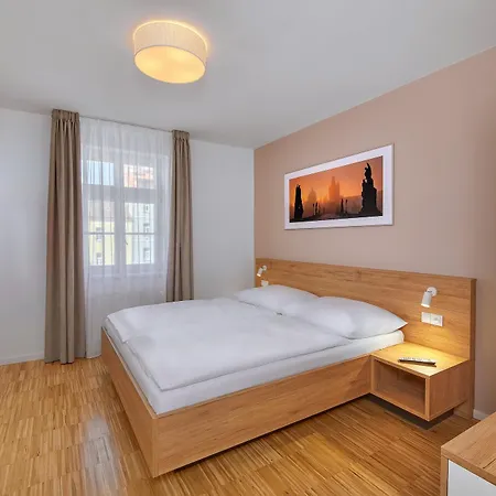 Downtown Kodanska Aparthotel 4*