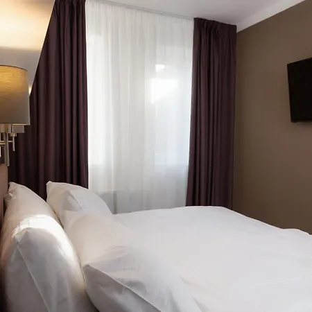 Skyhotel 4* Prague