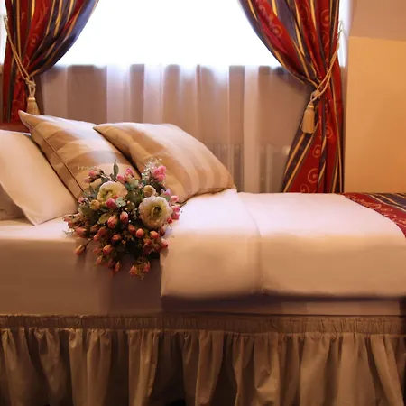 Otel Golden Age 3*