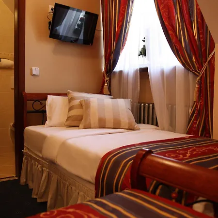 Otel Golden Age 3*