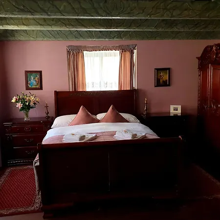 Golden Age Otel