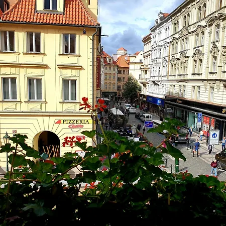 Otel Golden Age