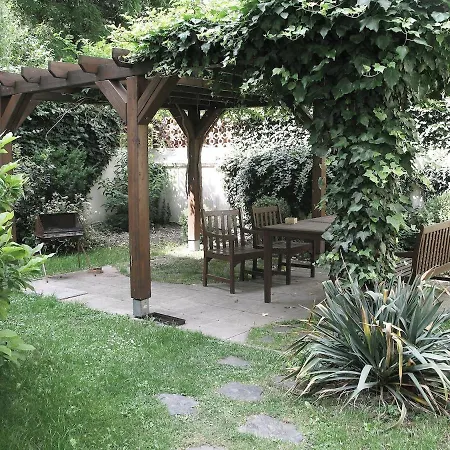Sasa's Place * Prague