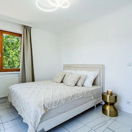 Serenity With Garden Jacuzzi Villa *