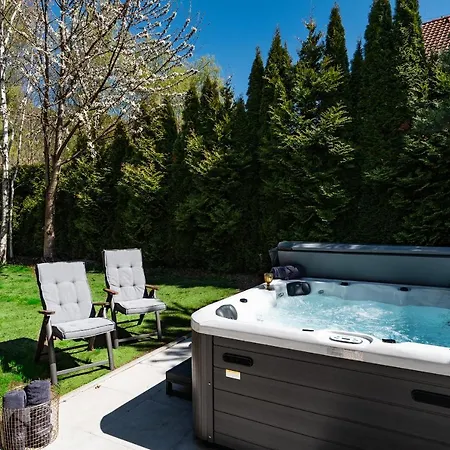 Serenity With Garden Jacuzzi Villa Prague