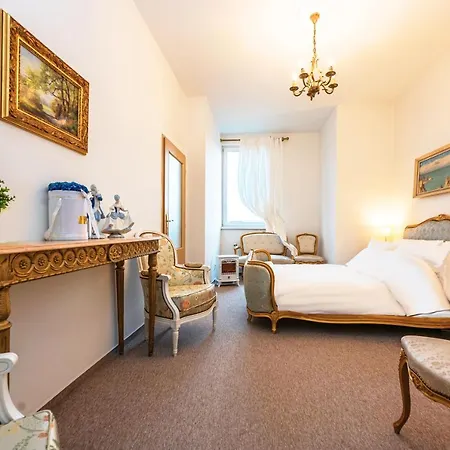 Bank Invest Apartmens - Old Town Apartment Prague