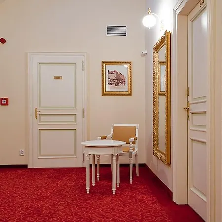 Alqush Downtown Hotel Prag