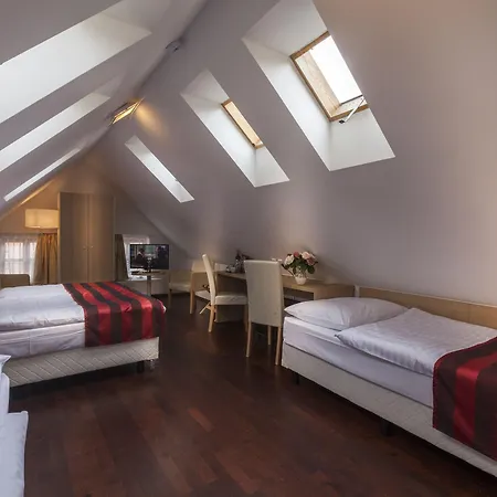 Little King U Malvaze Hotel 4*
