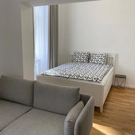 Apartment Angelo Roma Prag