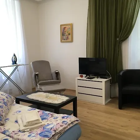 Homestay Diplomat *