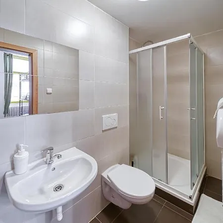 Orange Hostal *