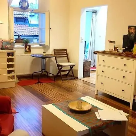Laxmi Happy Home In Prague Apartment Prag