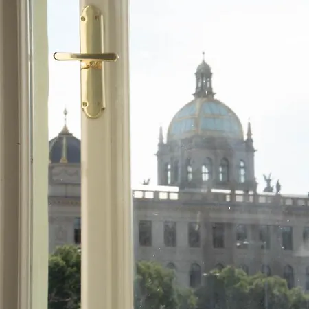 Apartment Live With A Fantastic View In The Center Prague