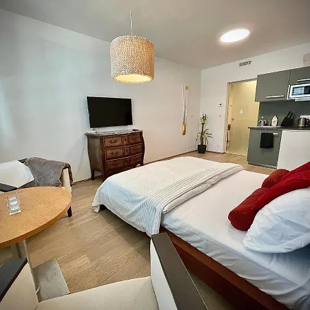 Apartment Harfa 30 Prague