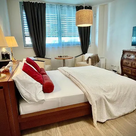 Apartment Harfa 30