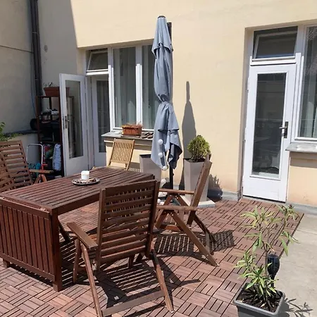 Apartment Anenska By Charles Bridge 2 Prague