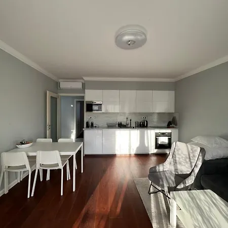 Apartment The Dante - Family With Free Parking