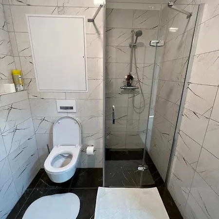 The Dante - Family With Free Parking * Prague