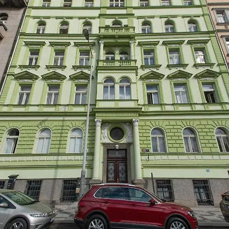Apartment Live With A Fantastic View In The Center *