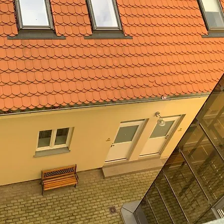 Little Tom Apartment *