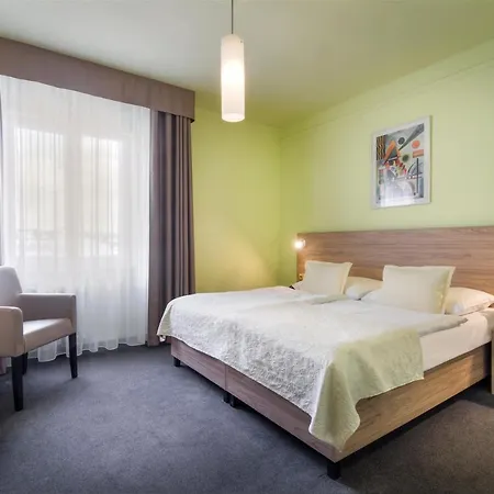 Atlantic Hotel 3*