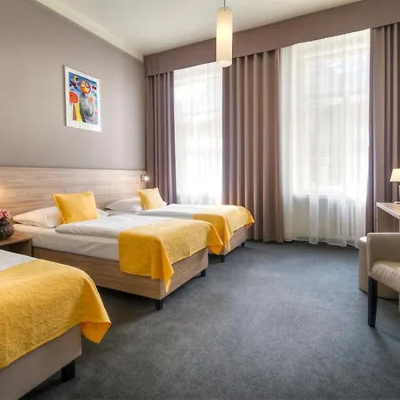 Atlantic Hotel 3*
