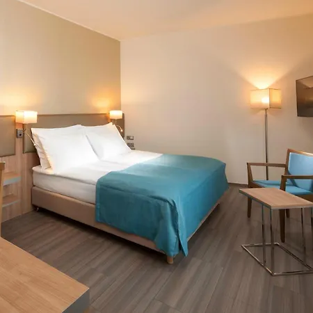 By Ihg Szálloda