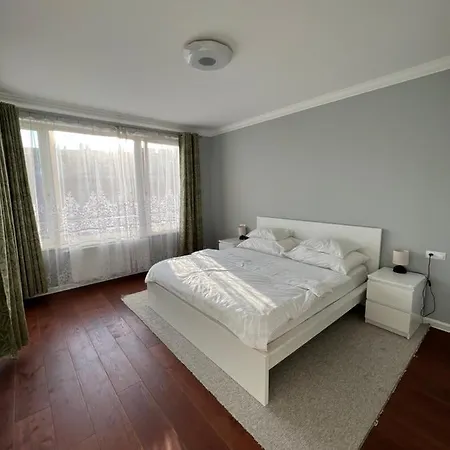 Apartment The Dante - Family With Free Parking Prague