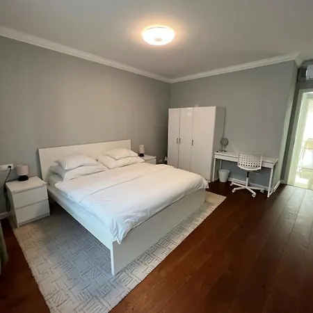 Apartment The Dante - Family With Free Parking Prague