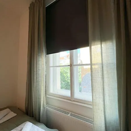 Tyrsova Design Apartment