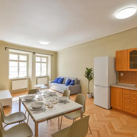 Celetna 27 Apartment