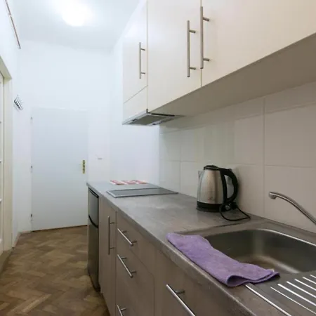 Wenceslas Square Apartment Prague