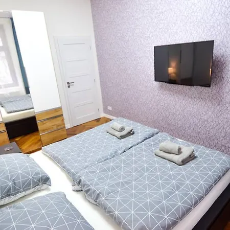 Brandly New Andel * Prague