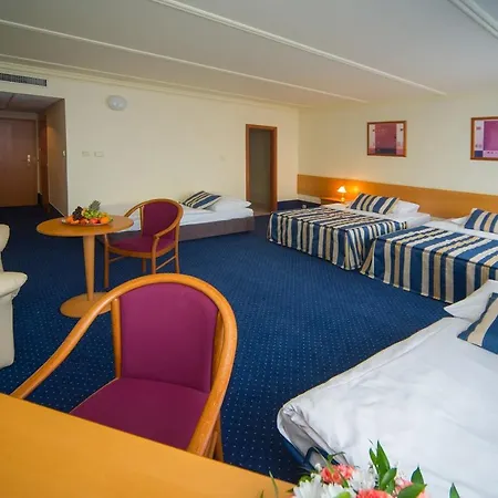 Top Hotel Praha Hotel 4*