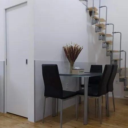 Lyly - Modern Apartment, Free Parking, Near The Metro * Prague