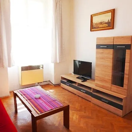 Havelska 10 *