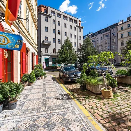 Wishlist Old Residences - Hastalska Apartman *