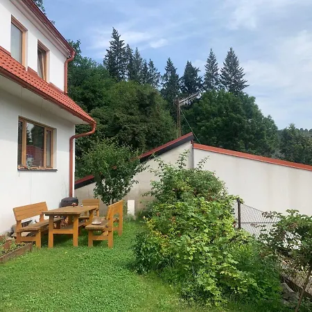 Cosy Family House With Garden, 12 Min From The Center Holiday home Prague