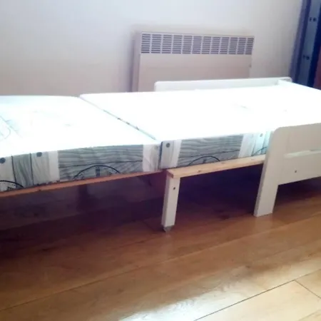 Cely Dum S Vybavenou Kuchyni, Koupelna S Virivkou Prague