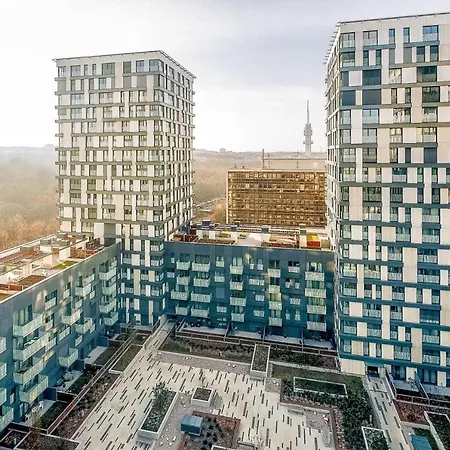 Apartment At Garden Towers *